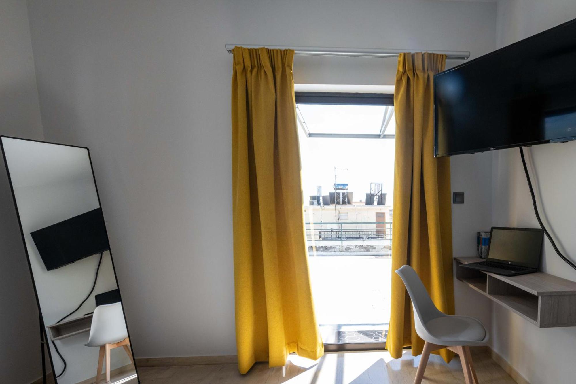 Ferienwohnung Skyhigh Haven Kalamata Exterior foto